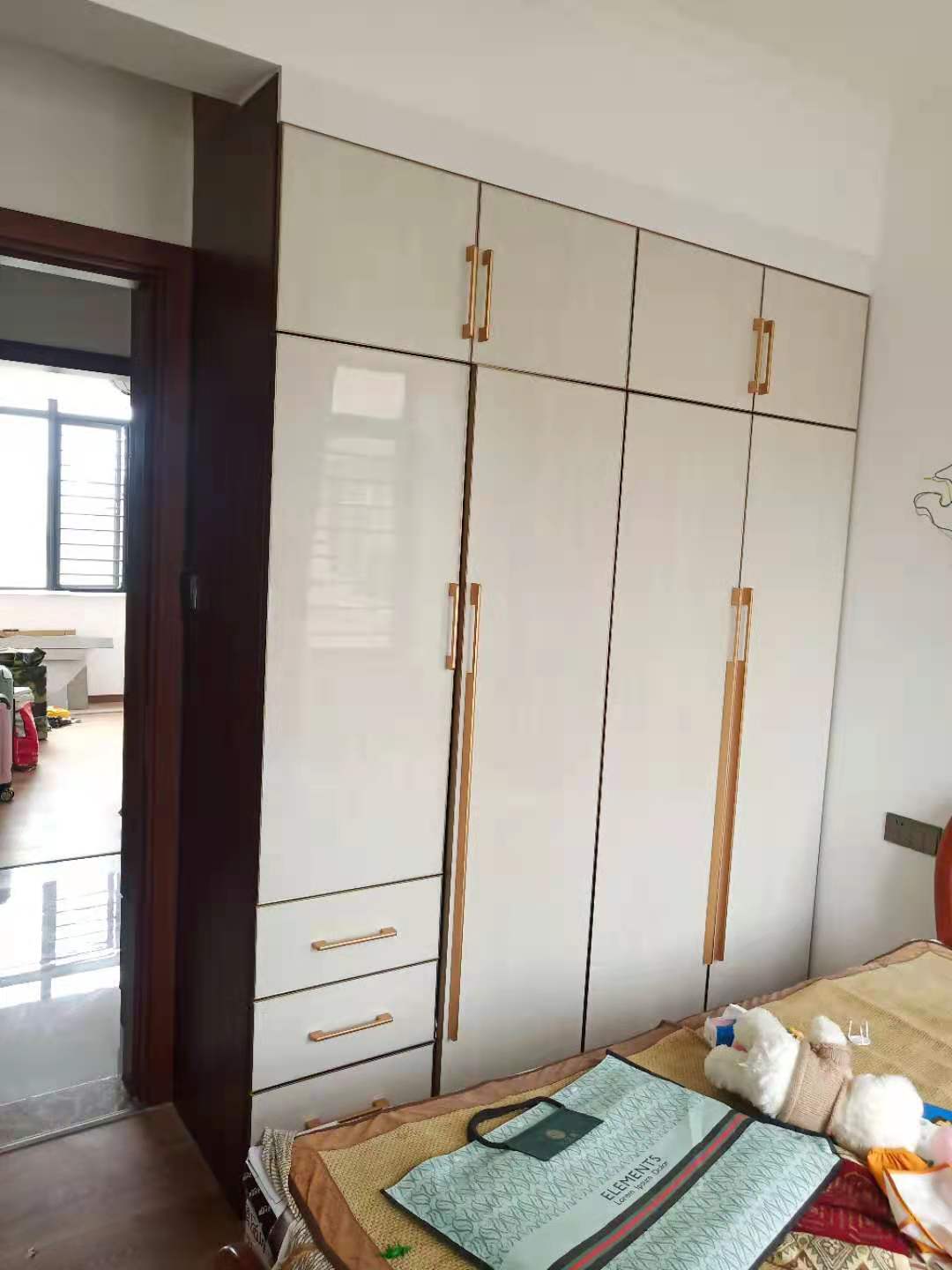 全鋁家具中小企業(yè)面臨的挑戰(zhàn)與機(jī)遇